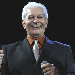 Adalberto Santiago Lyrics