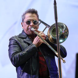 Alberto Barros Lyrics English Translation