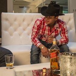 Ariel Camacho y Los Plebes Del Rancho Lyrics