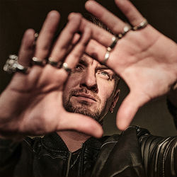 Ben Zucker Lyrics