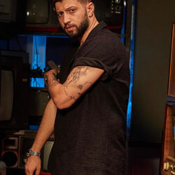 Burak Bulut Lyrics
