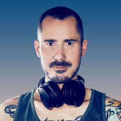 DJ Herzbeat Lyrics