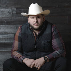 El Fantasma Lyrics