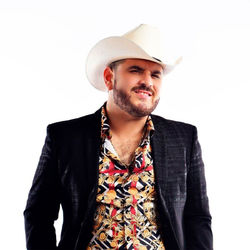 El Komander Lyrics