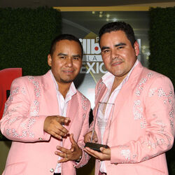 El Trono de Mexico Lyrics