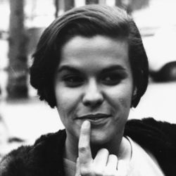 Elis Regina Lyrics