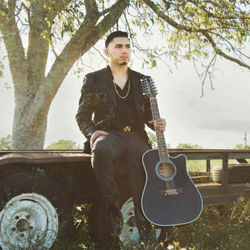 Esteban Gabriel Lyrics