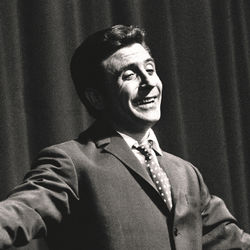 Gilbert Bécaud Lyrics