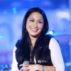 Jennifer Peña Lyrics