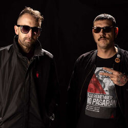 Los Chikos Del Maíz