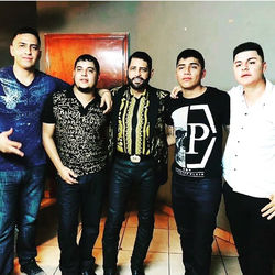 Los Minis de Caborca Lyrics