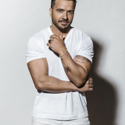 Luis Fonsi Lyrics