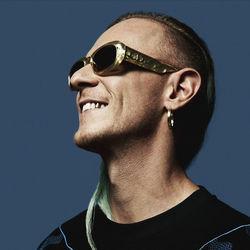 Mace Lyrics