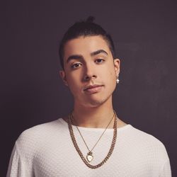 Mario Bautista Lyrics