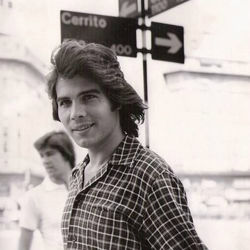 Miguel Gallardo Lyrics