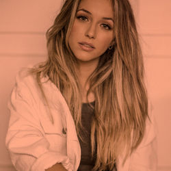 Mireya Bravo Lyrics
