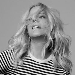 Paula Toller Lyrics Spanish Translation