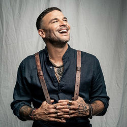 Pedro Capó Lyrics