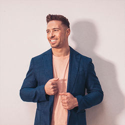 Ramon Roselly Lyrics