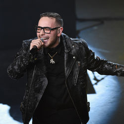 Rocco Hunt Lyrics