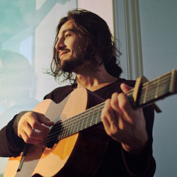 Tiago Iorc Lyrics